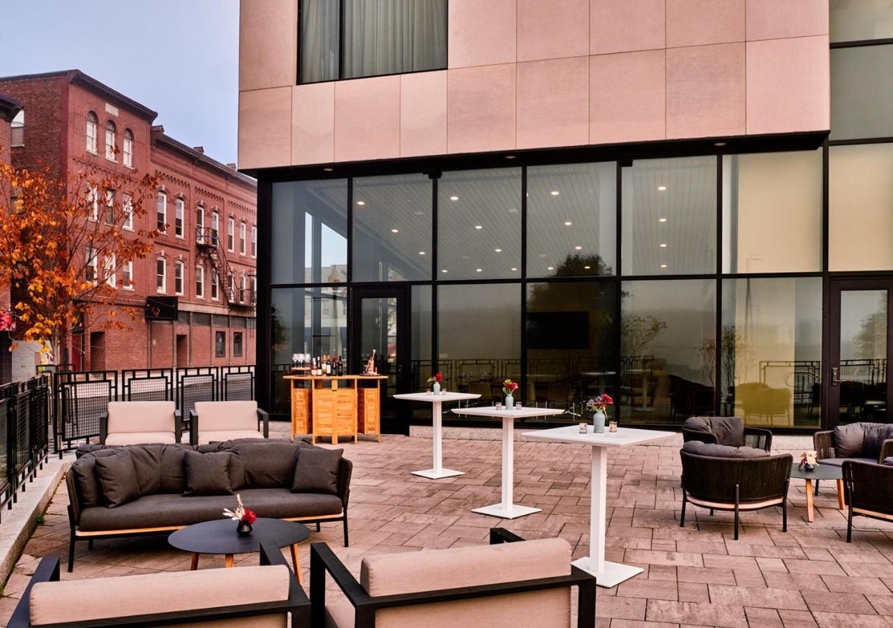 Lockwood Hotel Уотервилл Экстерьер фото