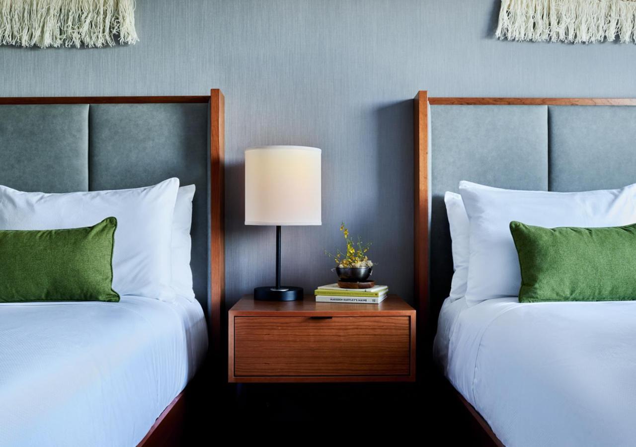 Lockwood Hotel Уотервилл Экстерьер фото